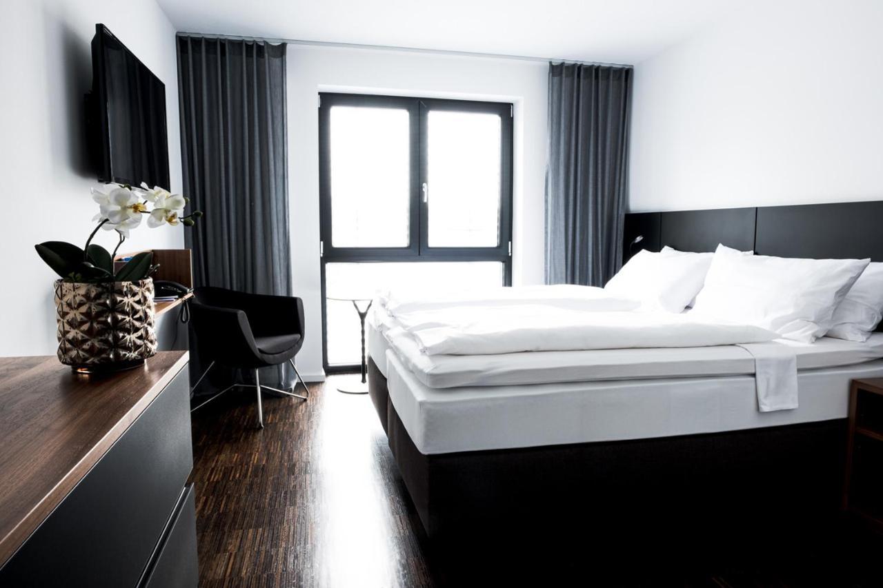 &Repeat Koeln Airport Hotel Exterior photo